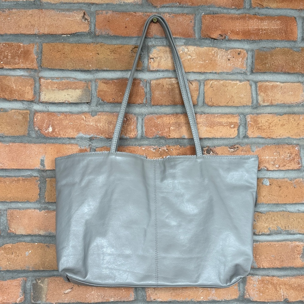 Latico Elegant Gray Leather Tote